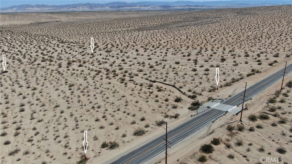 70100 2 Mile Road Twentynine Palms, CA 92277 - Photo 13 of 28 a bathroom with a toilet