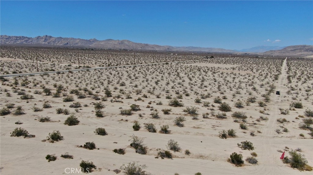 70100 2 Mile Road Twentynine Palms, CA 92277 - Photo 25 of 28 a view of a pathway