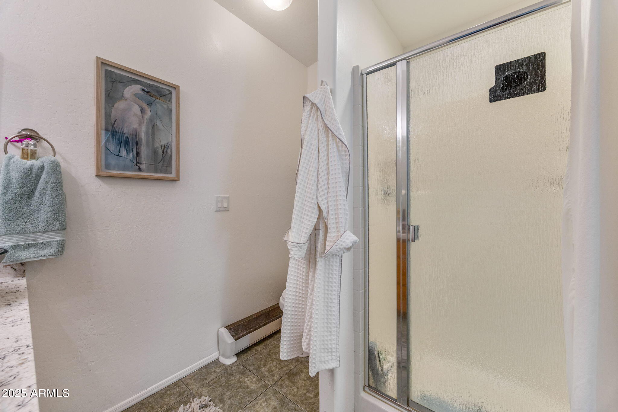 6935 Starlight Ridge Road Lakeside, AZ 85929 - Photo 18 of 32 a view of elevator with hallway