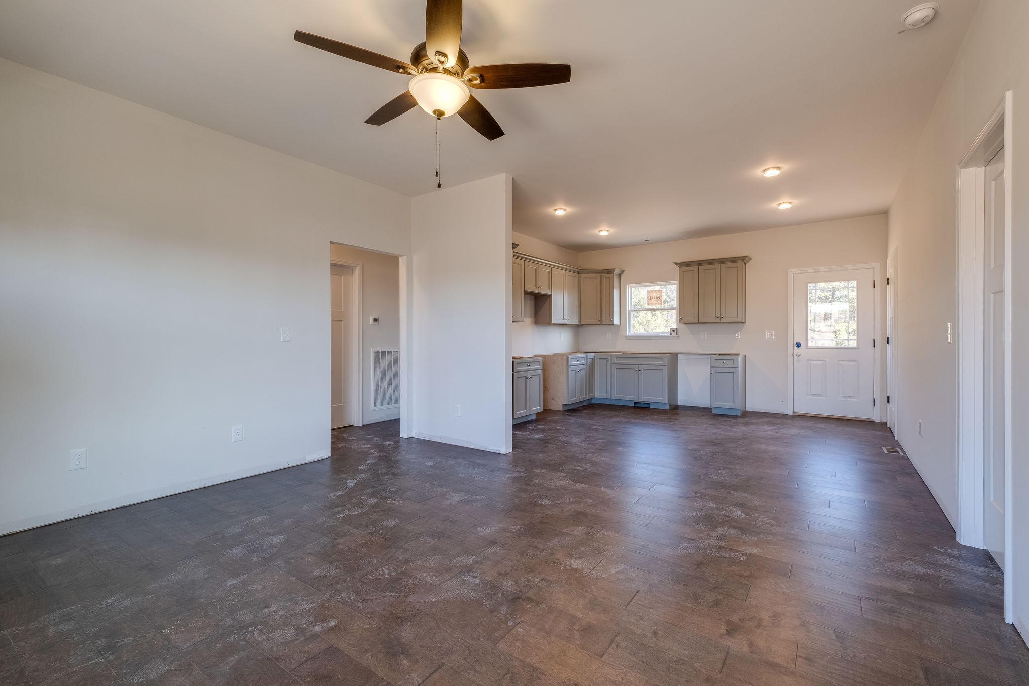 1508 Jones Creek Road Dickson, TN 37055 - Photo 3 of 26 Gallery Image 3