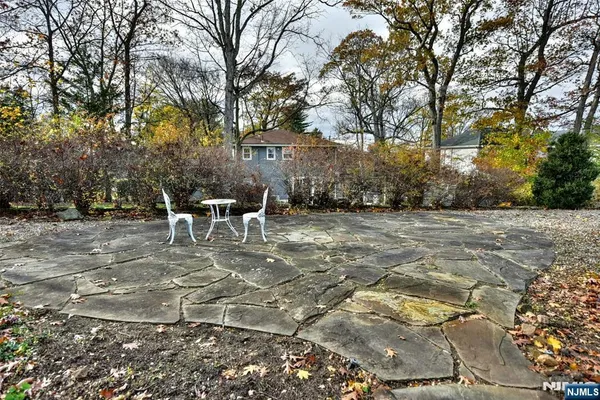 $899,900 | 7 Jefferson Place, Wayne, NJ 07470