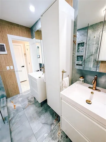 $5,900 | 425 Northeast 103rd Street, Unit 425, Miami Shores, FL 33138