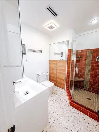 $5,900 | 425 Northeast 103rd Street, Unit 425, Miami Shores, FL 33138