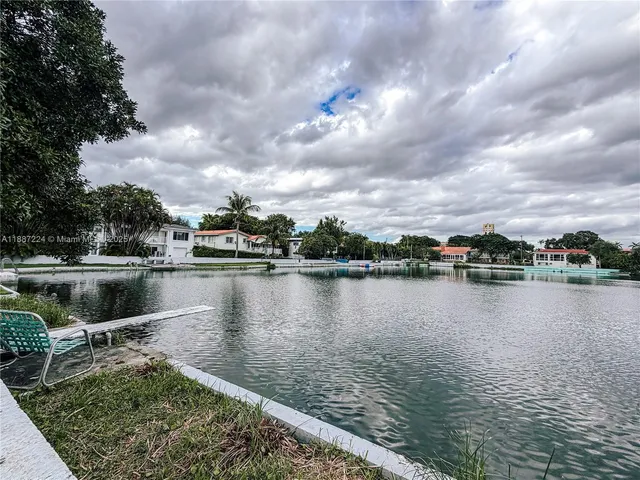 a view of a living room
