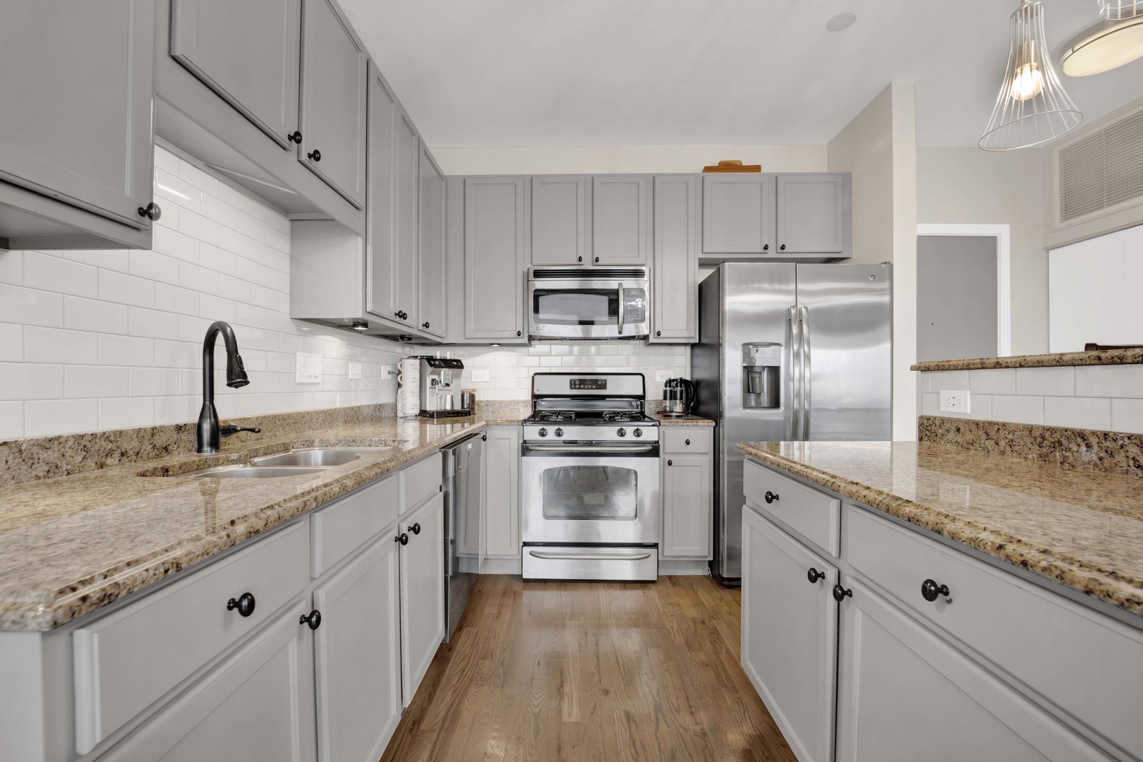 1151 West 15th Street, Unit 401 Chicago, IL 60608 - Photo 13 of 22