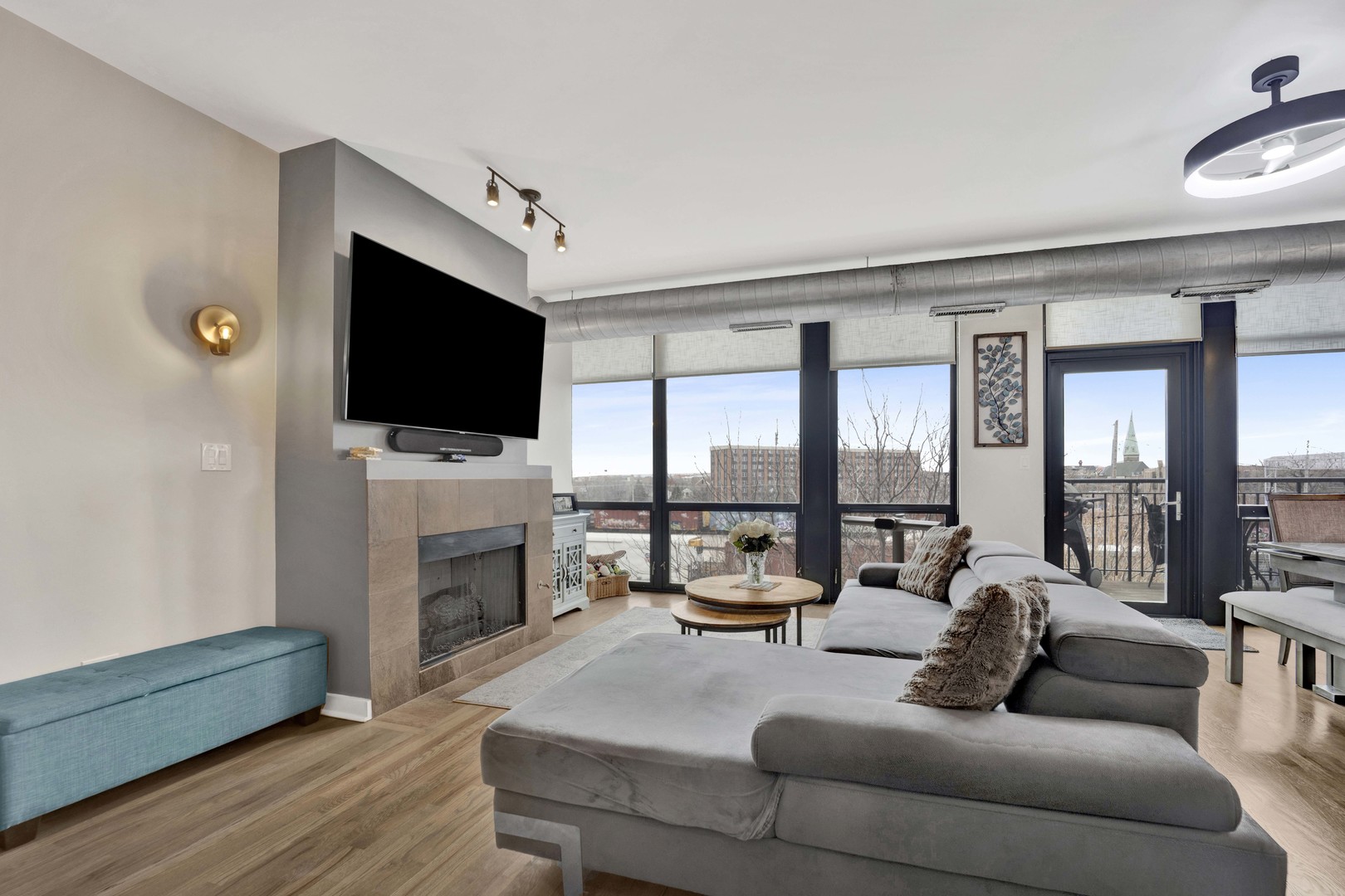 1151 West 15th Street, Unit 401 Chicago, IL 60608 - Photo 7 of 22