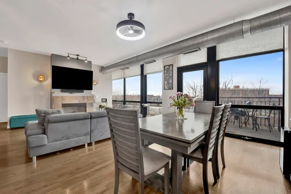 $419,999 | 1151 West 15th Street, Unit 401, Chicago, IL 60608