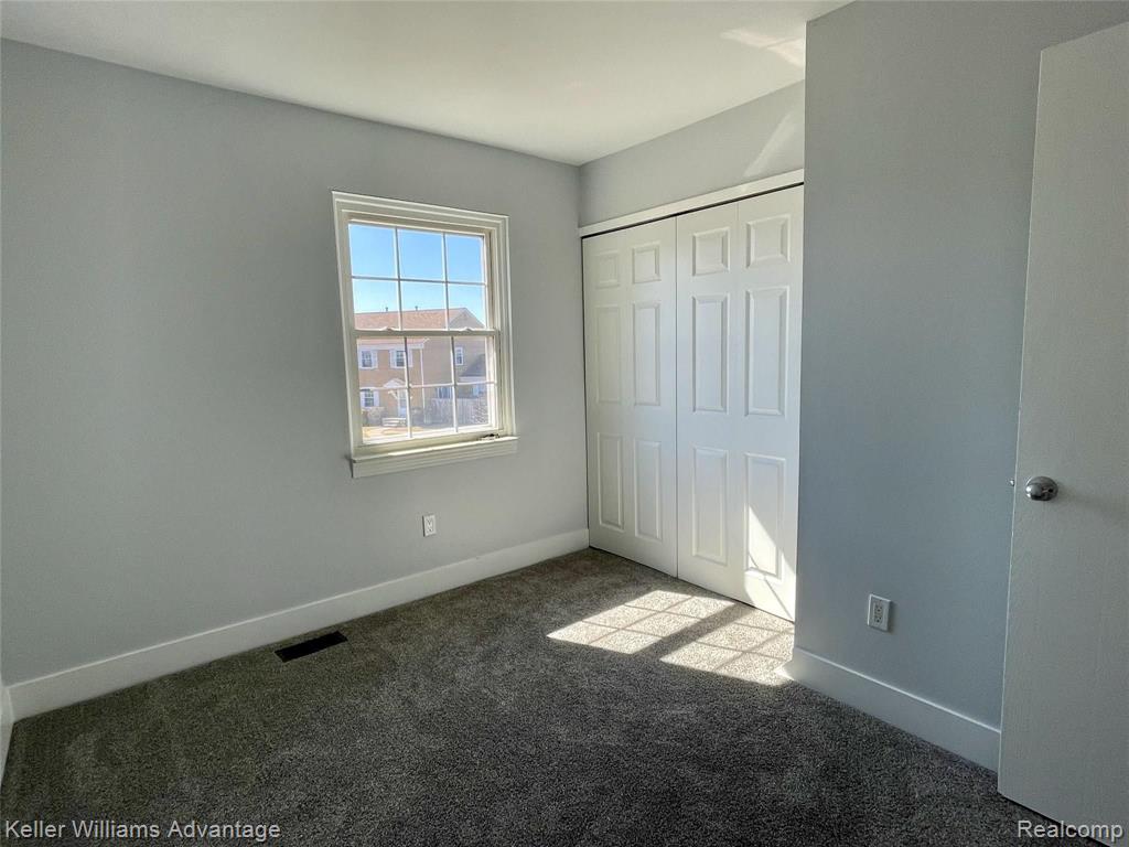 23594 North Rockledge Novi, MI 48375 - Photo 18 of 22