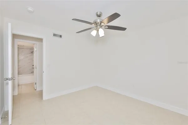 $2,295 | 11502 7th Lane North, Unit 1401, St. Petersburg, FL 33716