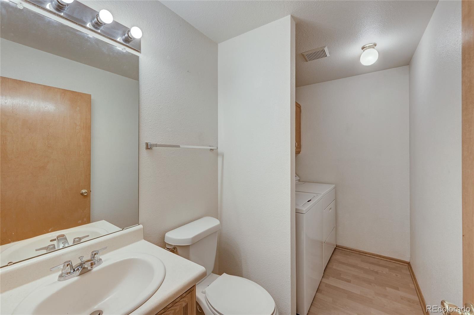 9616 South Castle Ridge Circle Highlands Ranch, CO 80129 - Photo 15 of 36 Gallery Image 15