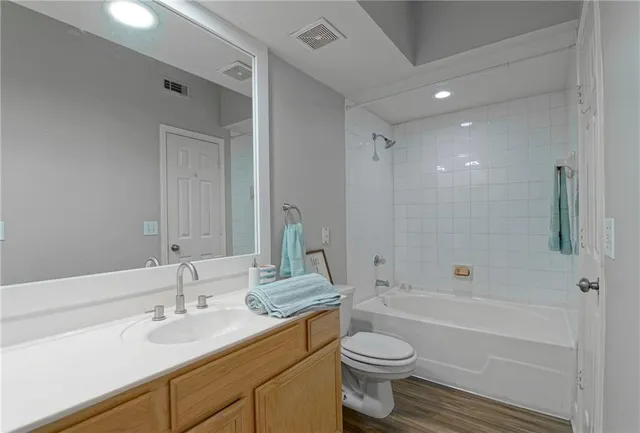 $2,000 | 3777 Peachtree Road Northeast, Unit 1338, Atlanta, GA 30319