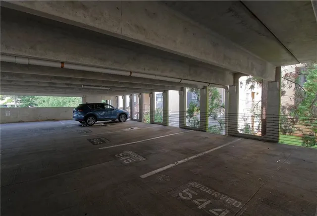 $2,000 | 3777 Peachtree Road Northeast, Unit 1338, Atlanta, GA 30319