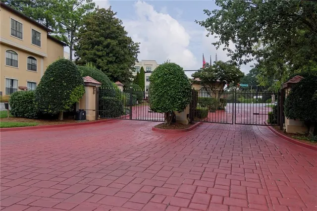 $2,000 | 3777 Peachtree Road Northeast, Unit 1338, Atlanta, GA 30319