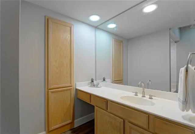 $2,000 | 3777 Peachtree Road Northeast, Unit 1338, Atlanta, GA 30319