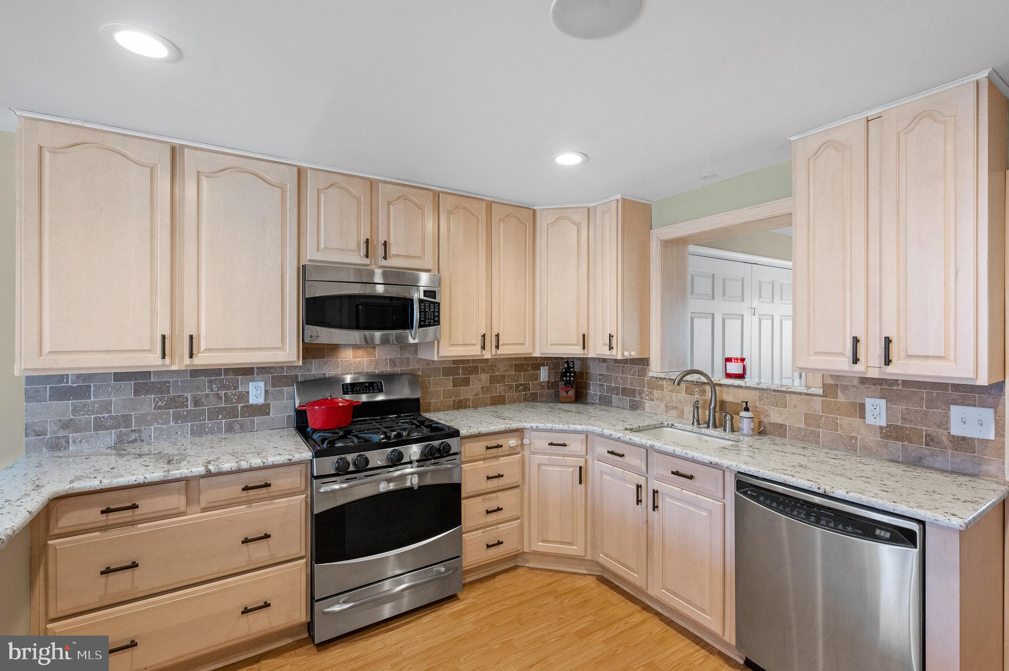 442 Northcroft Road Springfield, PA 19064 - Photo 9 of 32