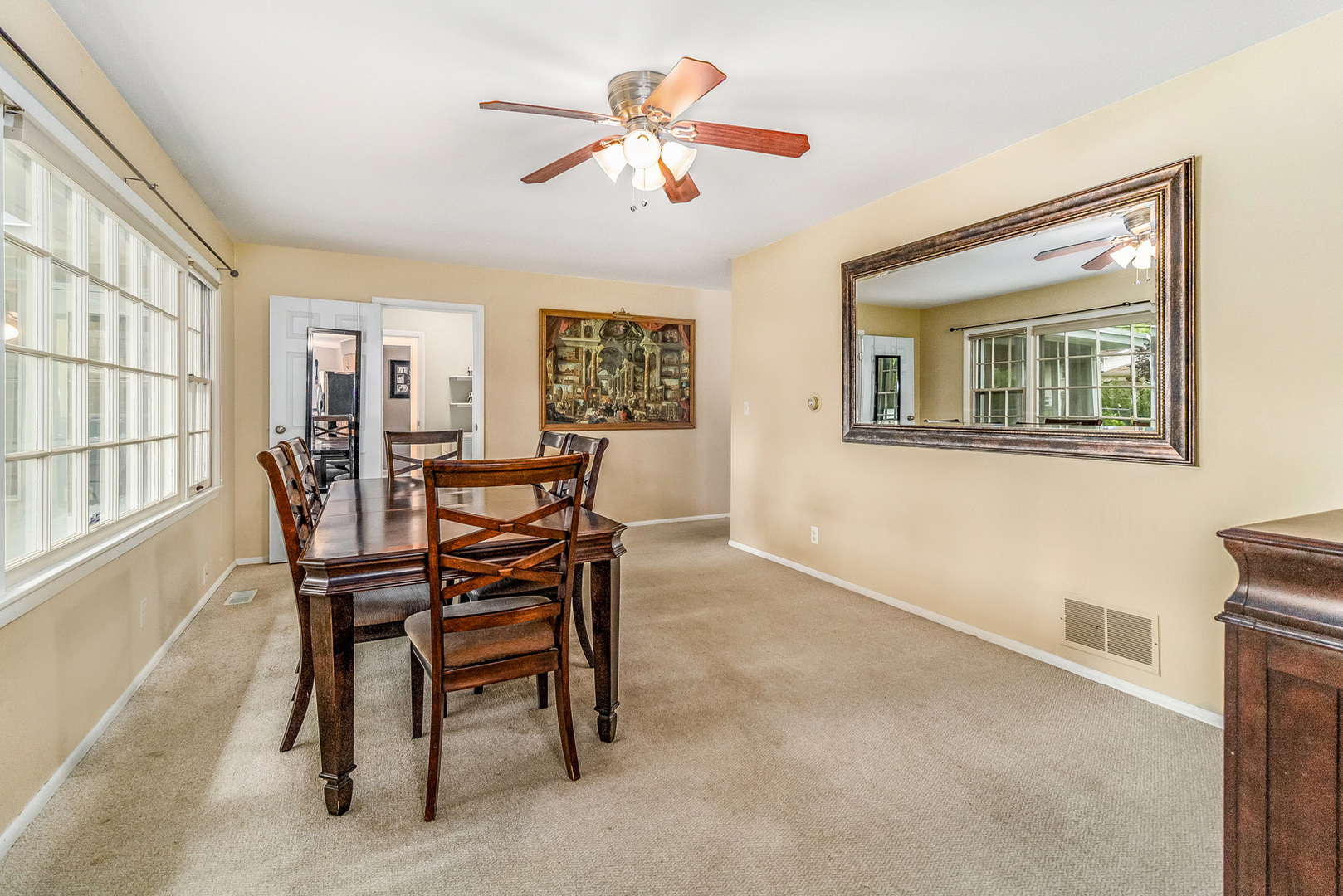 48 Briarcliff Road Montgomery, IL 60538 - Photo 8 of 29 a dining room with furniture and window