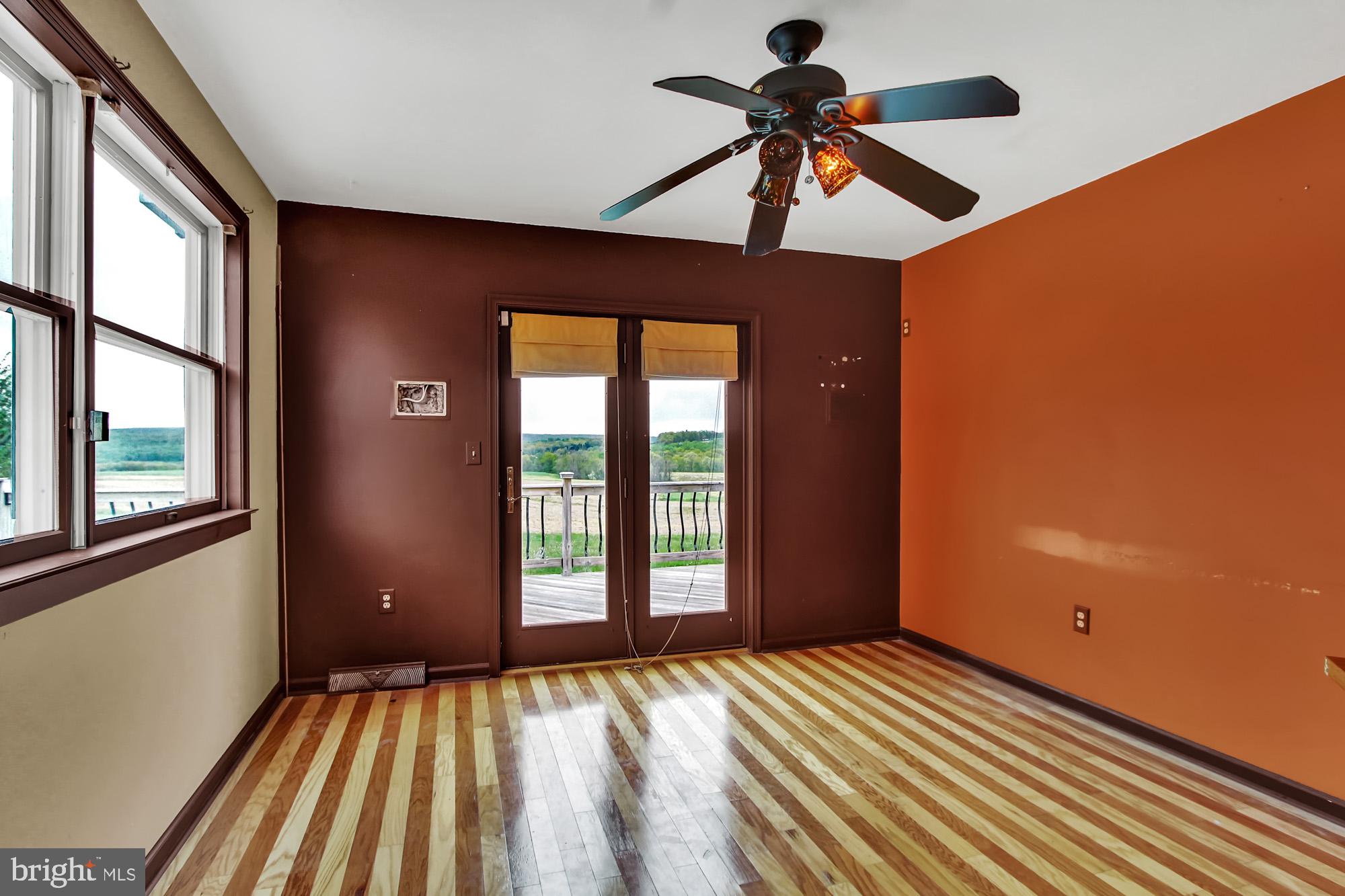 365 Codorus Furnace Road Mount Wolf, PA 17347 - Photo 16 of 43 Kitchen/Dining