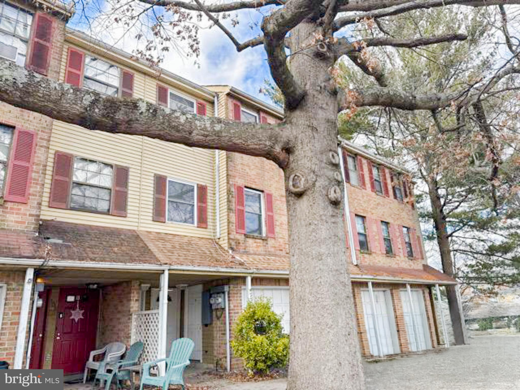 103 Chaucer Road Mount Laurel, NJ 08054 - Photo 3 of 21