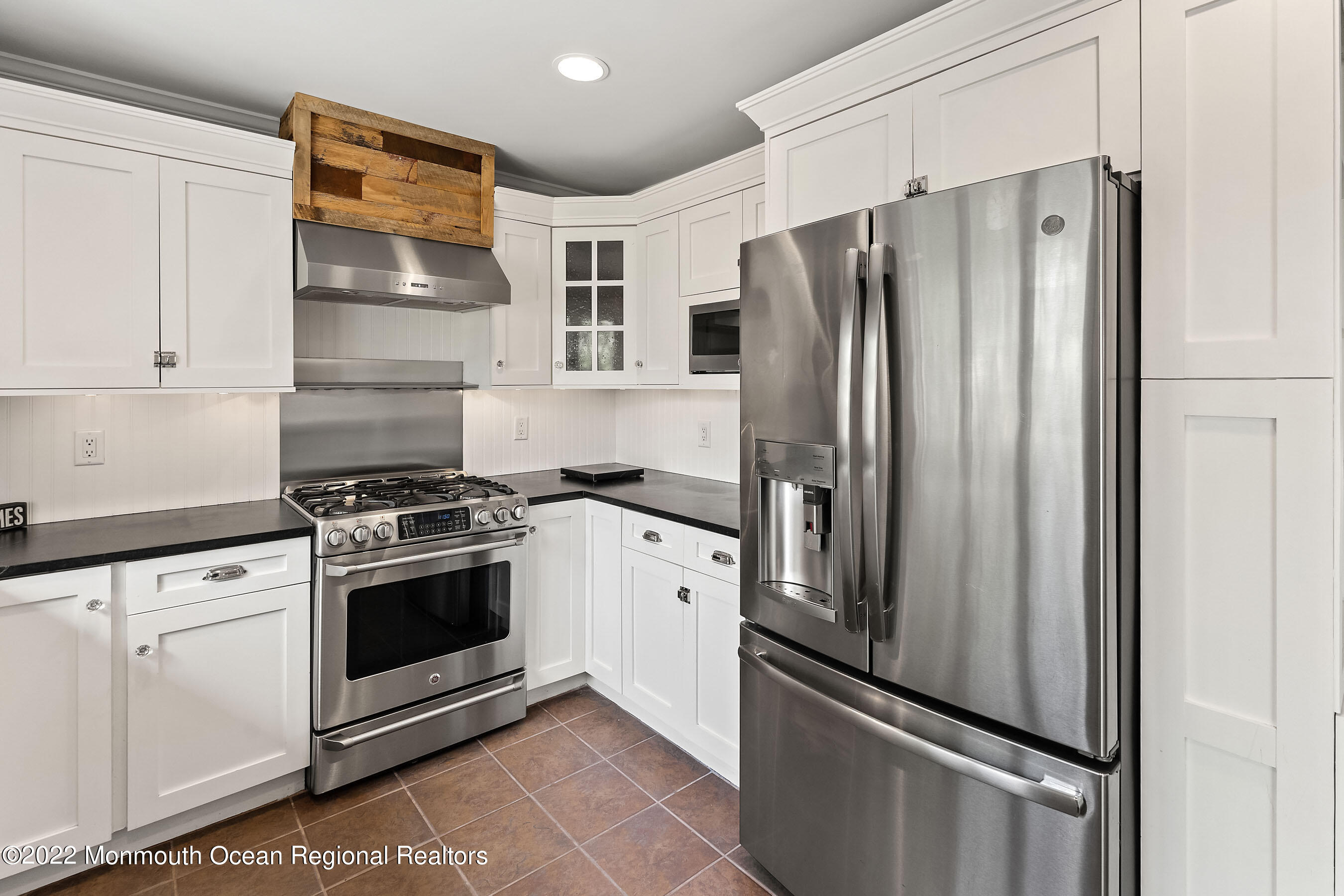2331 Pineneedle Road Point Pleasant, NJ 08742 - Photo 16 of 44 14-Int11.