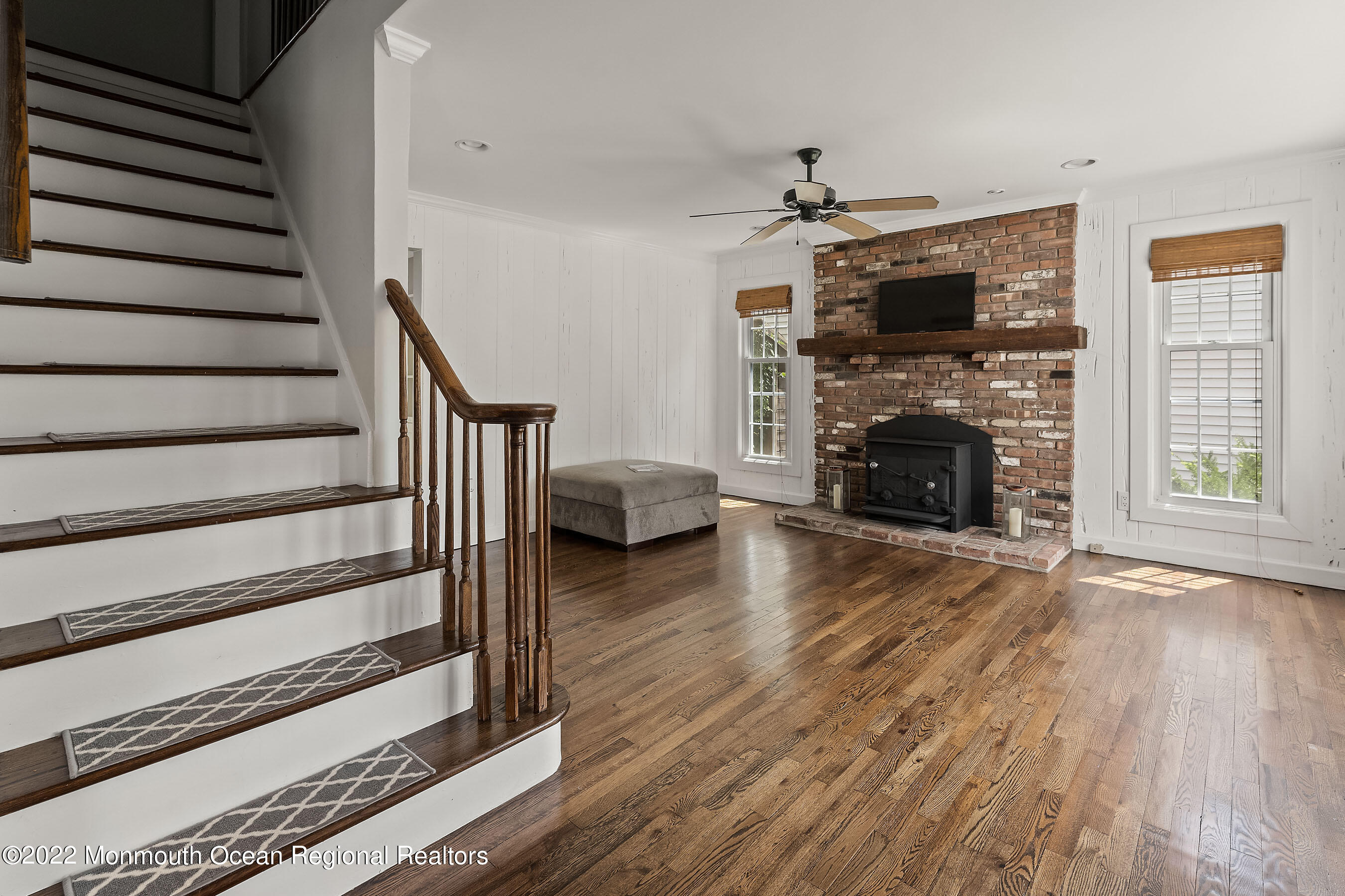 2331 Pineneedle Road Point Pleasant, NJ 08742 - Photo 5 of 44 05-Int3.