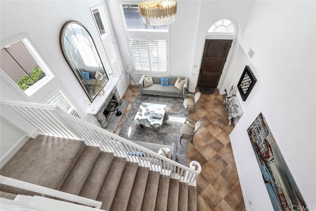 39 Whitehall Newport Beach, CA 92660 - Photo 15 of 35 a view of living room with furniture and a mirror