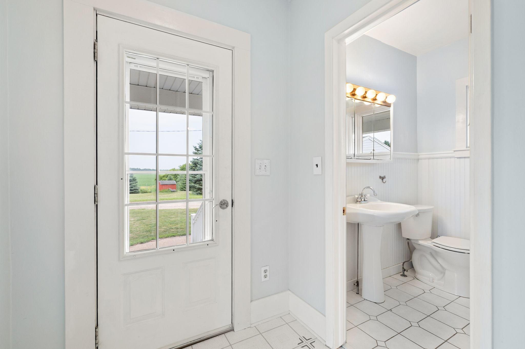 51413 150th Street Austin, MN 55912 - Photo 17 of 60