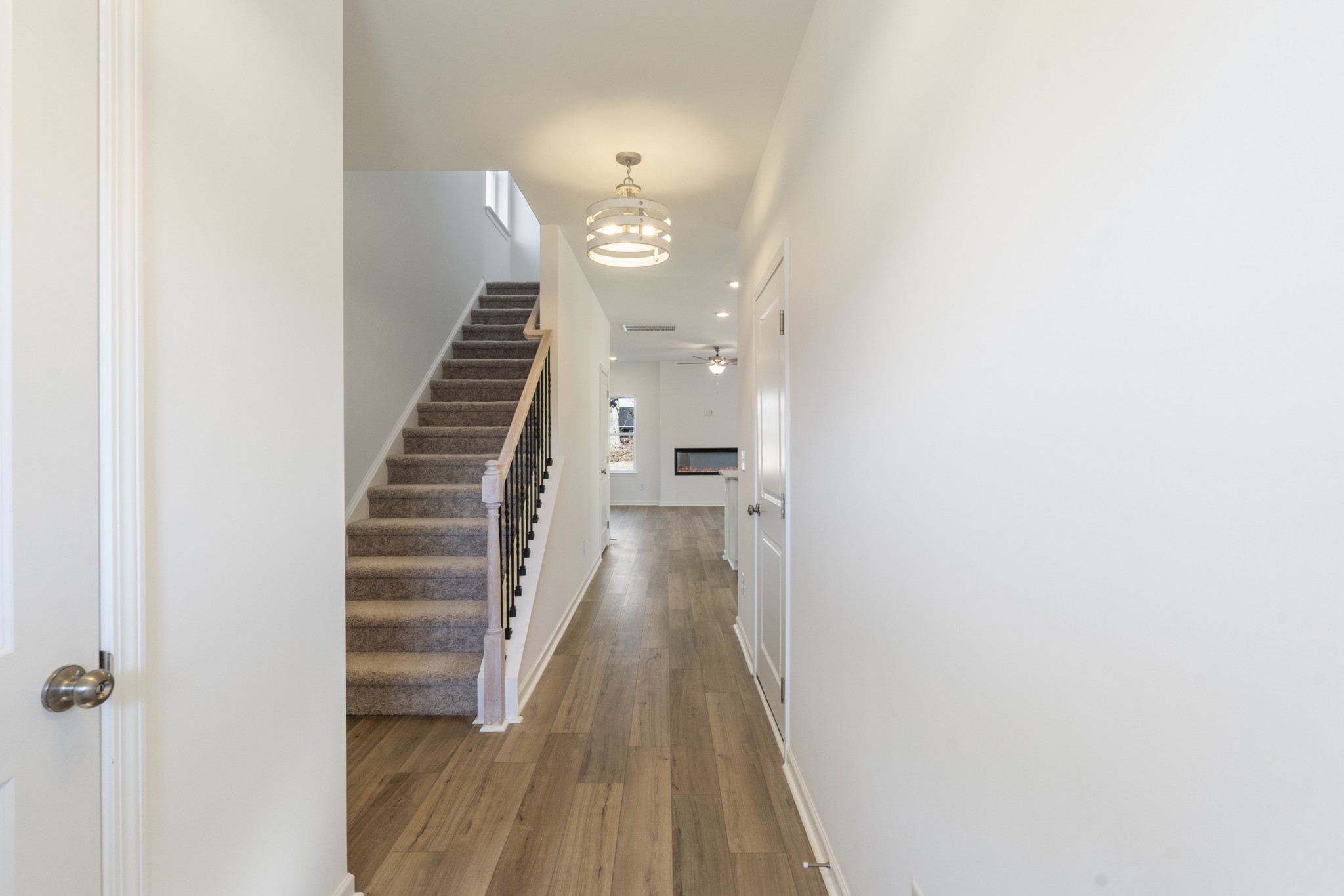 2260 Ireland Way Clarksville, TN 37042 - Photo 3 of 25