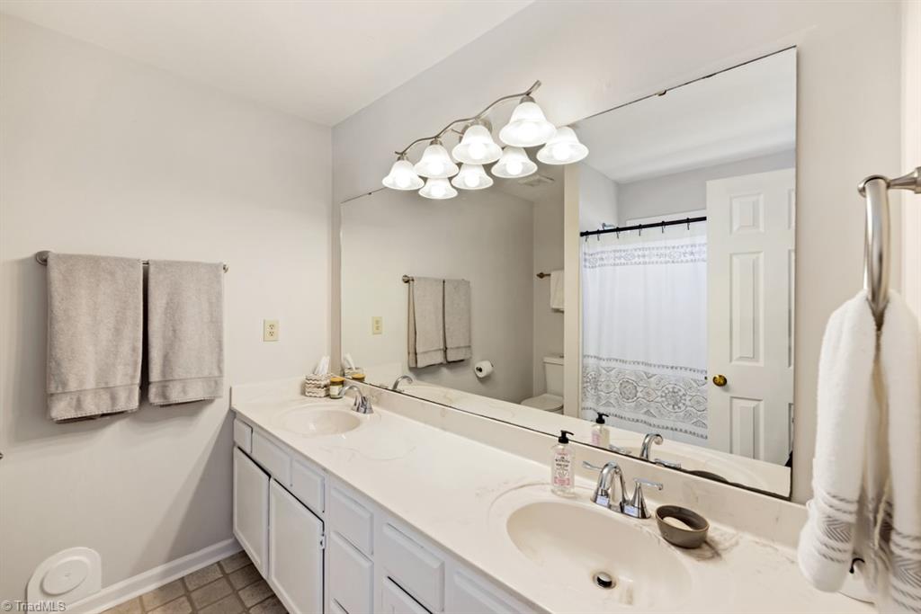 3216 Timberwolf Avenue High Point, NC 27265 - Photo 16 of 20 Master Bath