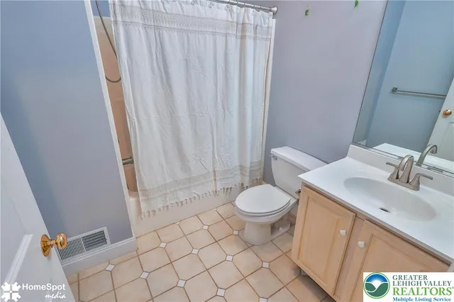 $539,000 | 552 Parkside Court, Allentown, PA 18104