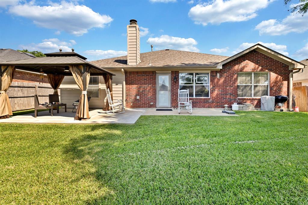 1065 Springhill Drive Saginaw, TX 76179 - Photo 31 of 40