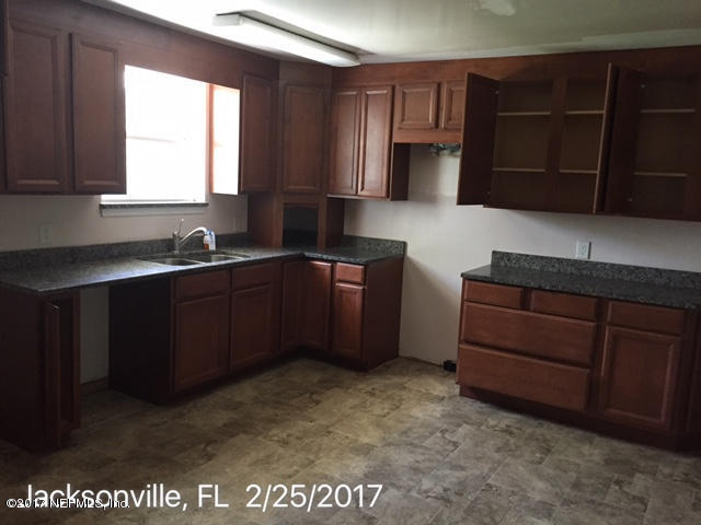 7148 Dade Road Jacksonville, FL 32254 - Photo 2 of 20 Kitchen
