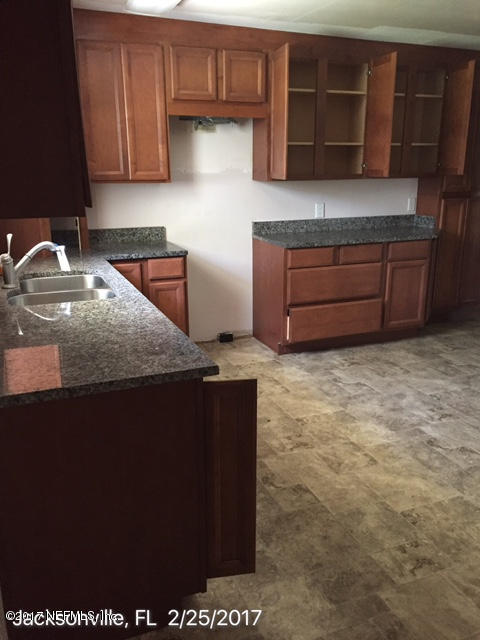 7148 Dade Road Jacksonville, FL 32254 - Photo 3 of 20 Kitchen2