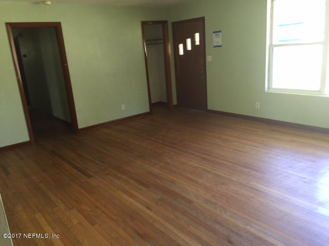 7148 Dade Road Jacksonville, FL 32254 - Photo 6 of 20 FRoom