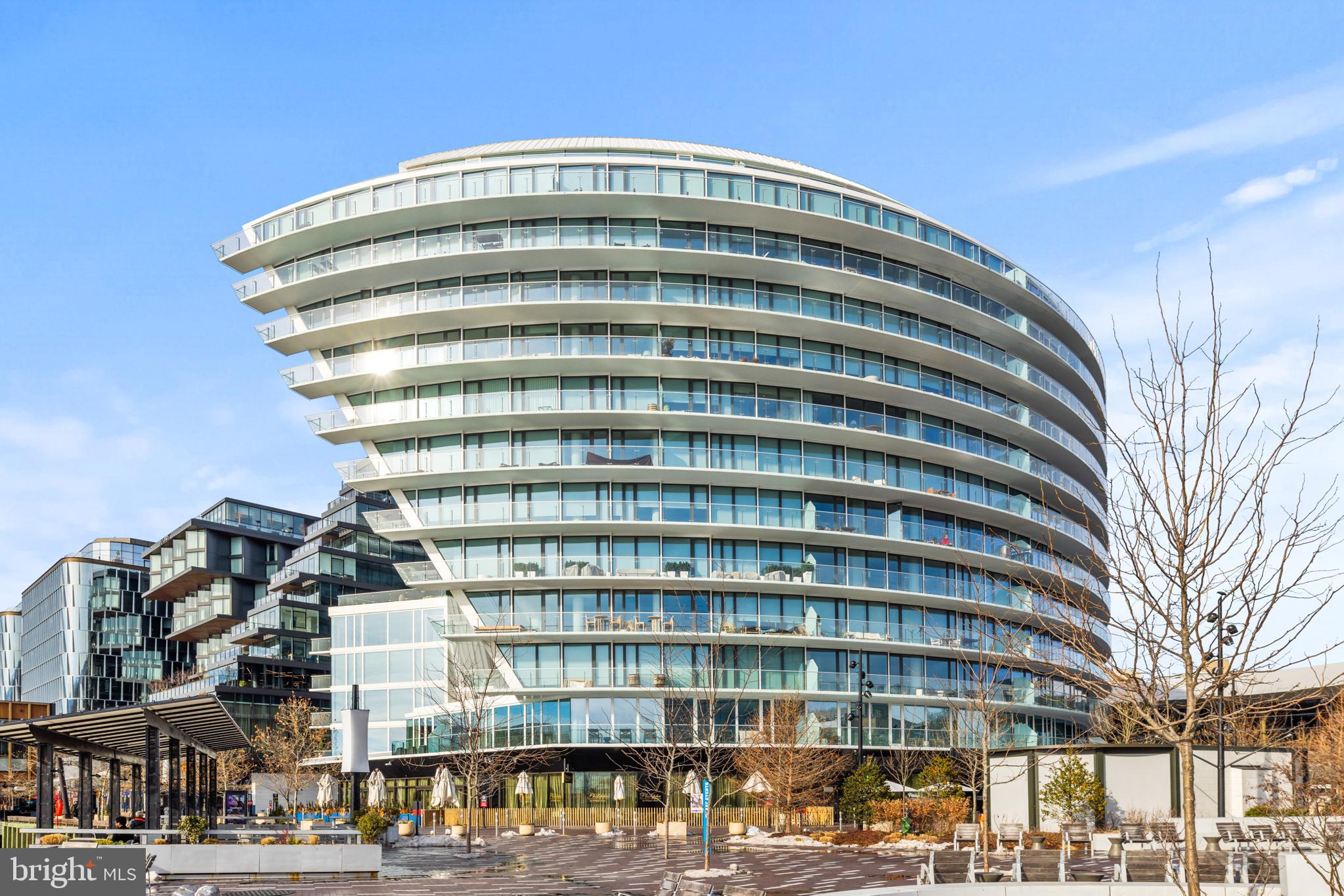 601 Wharf Street Southwest, Unit 602 Washington, DC 20024 - Photo 3 of 104 a front view of a building