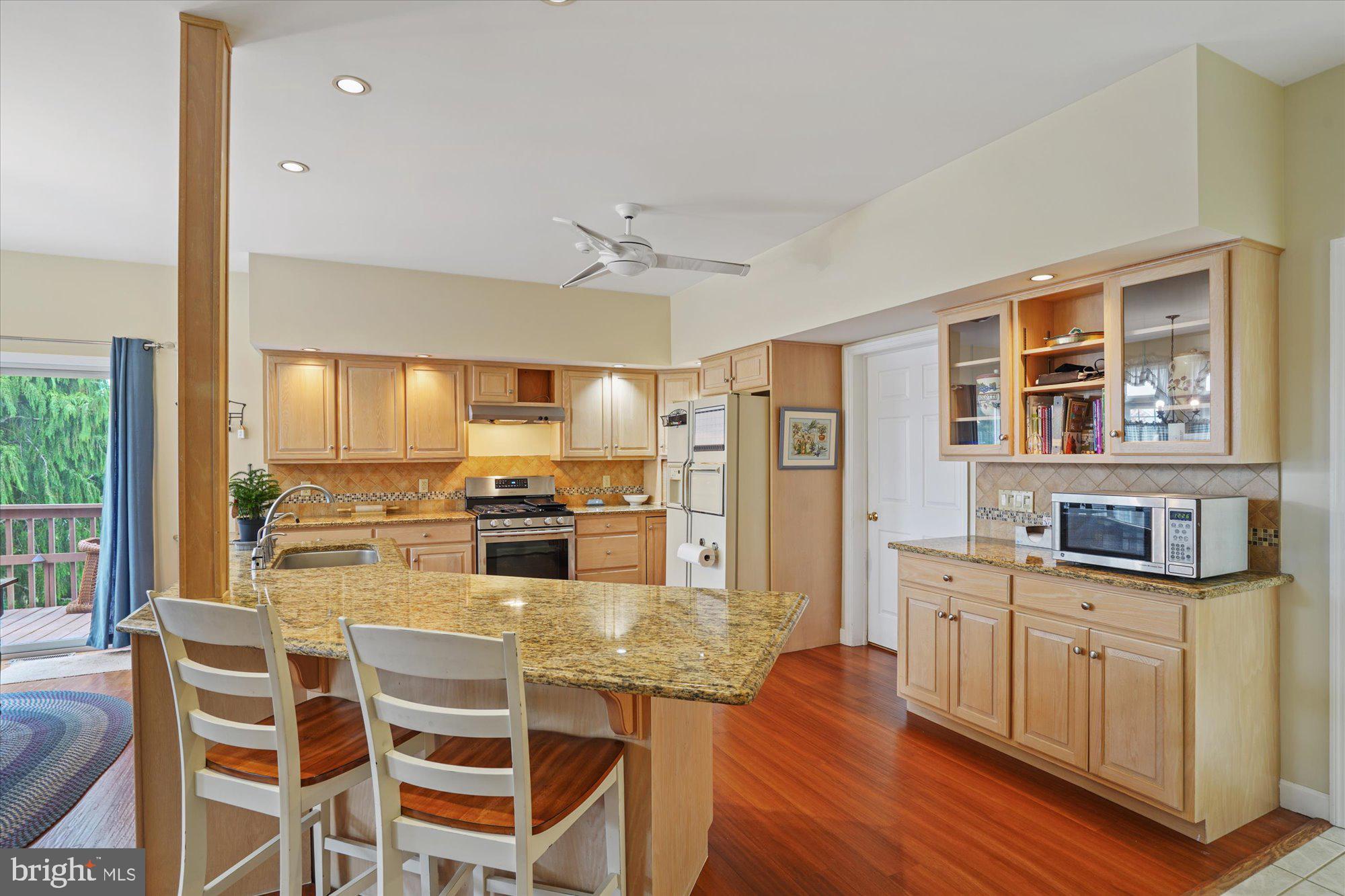 17 Laura Court Sinking Spring, PA 19608 - Photo 9 of 35 Kitchen