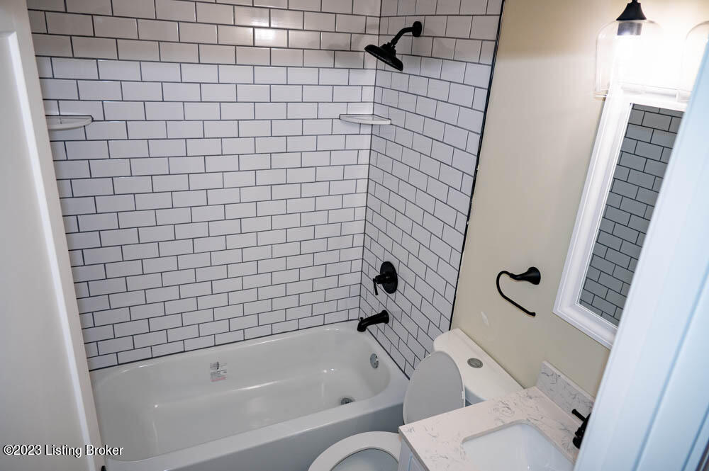 5711 Mt Washington Road Louisville, KY 40229 - Photo 16 of 21 Hallway bath