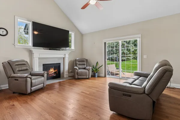 $492,000 | 2757 Nicole Circle, Aurora, IL 60502