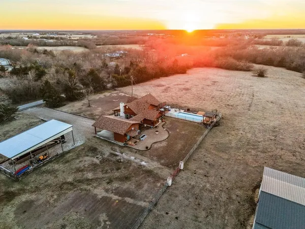 $725,000 | 3954 County Road 1141, Leonard, TX 75452