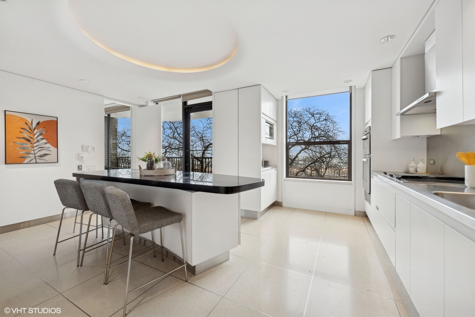 1040 North Lake Shore Drive, Unit 4D Chicago, IL 60611 - Photo 13 of 48