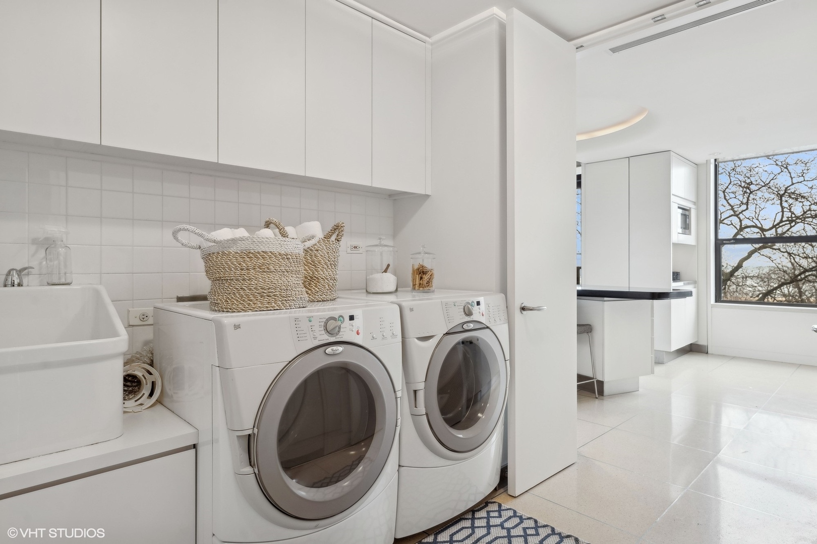 1040 North Lake Shore Drive, Unit 4D Chicago, IL 60611 - Photo 17 of 48