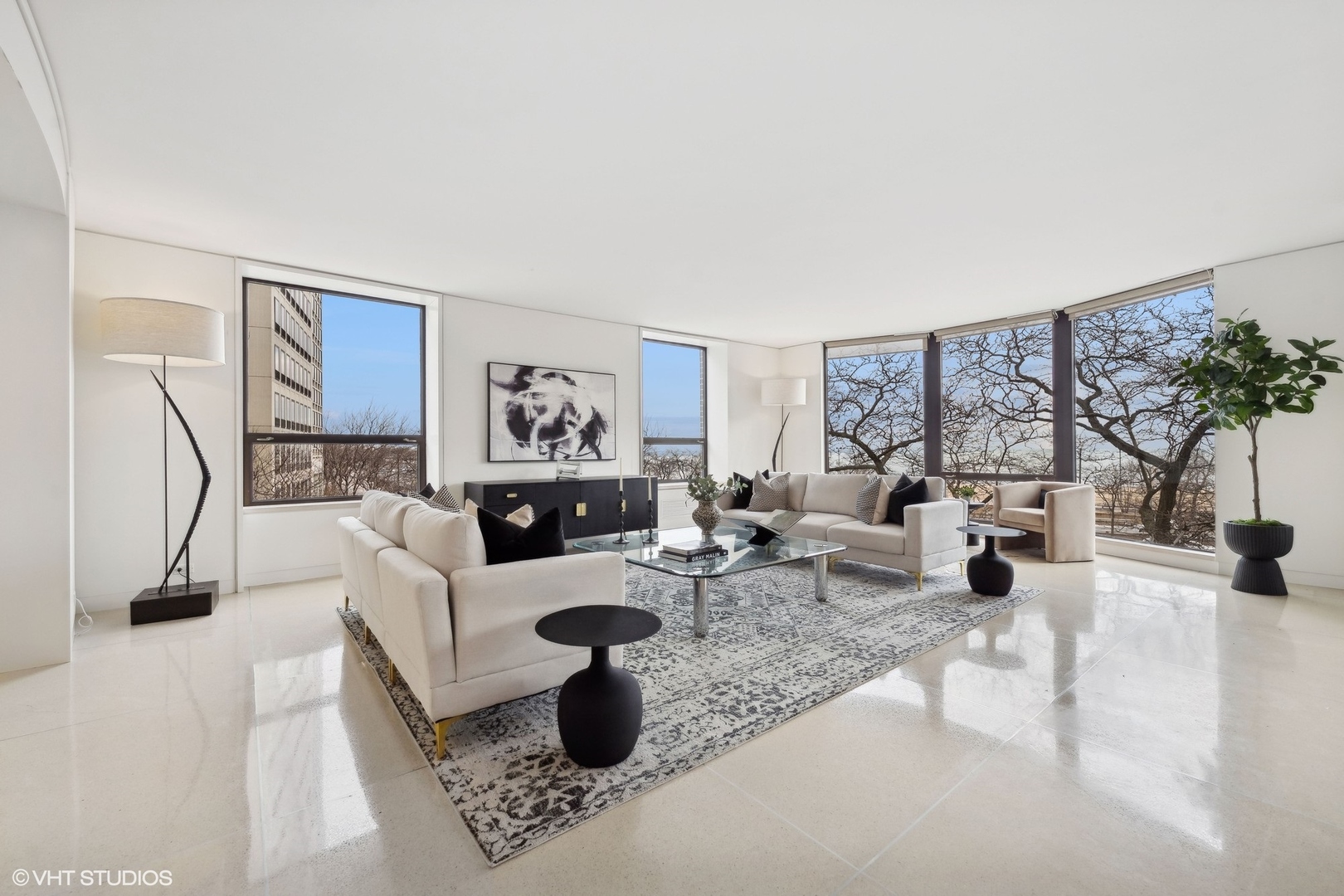 1040 North Lake Shore Drive, Unit 4D Chicago, IL 60611 - Photo 9 of 48