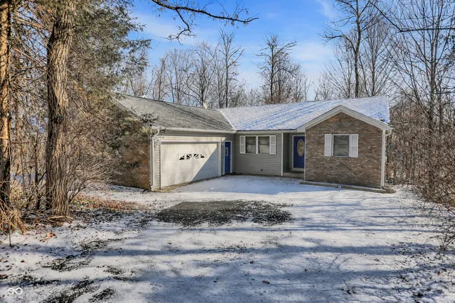 $245,000 | 355 Jefferson Court, Coatesville, IN 46121