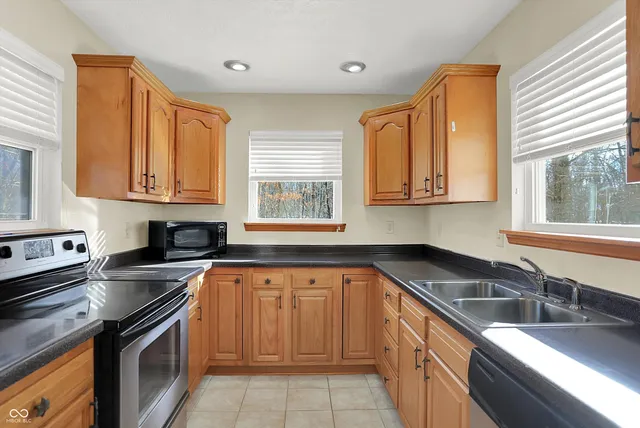 $245,000 | 355 Jefferson Court, Coatesville, IN 46121