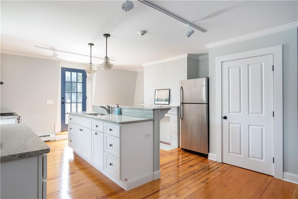 29 Champlin Street, Unit L2 Newport, RI 02840 - Photo 5 of 10