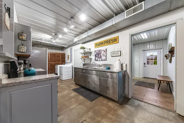 $1,495,000 | 4955 Highway 70 West, Dickson, TN 37055