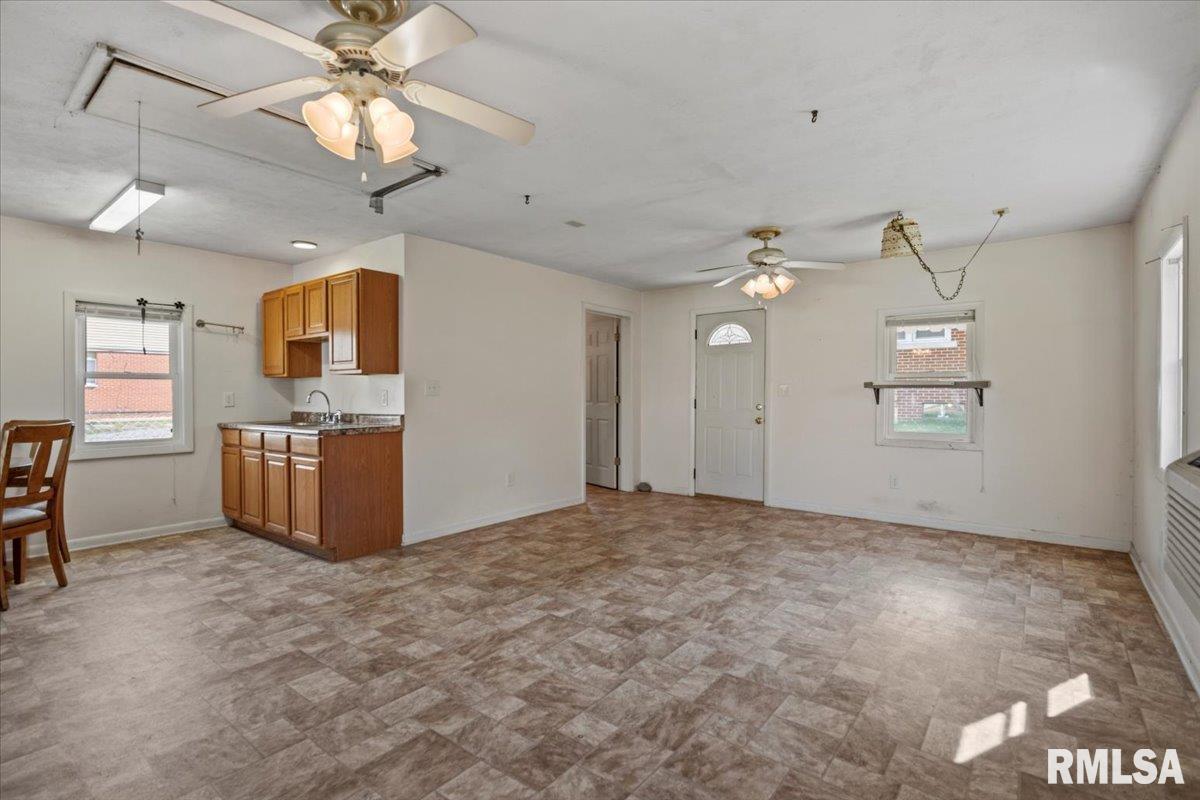 229 North Milton Avenue Springfield, IL 62702 - Photo 30 of 46 Gallery Image 30