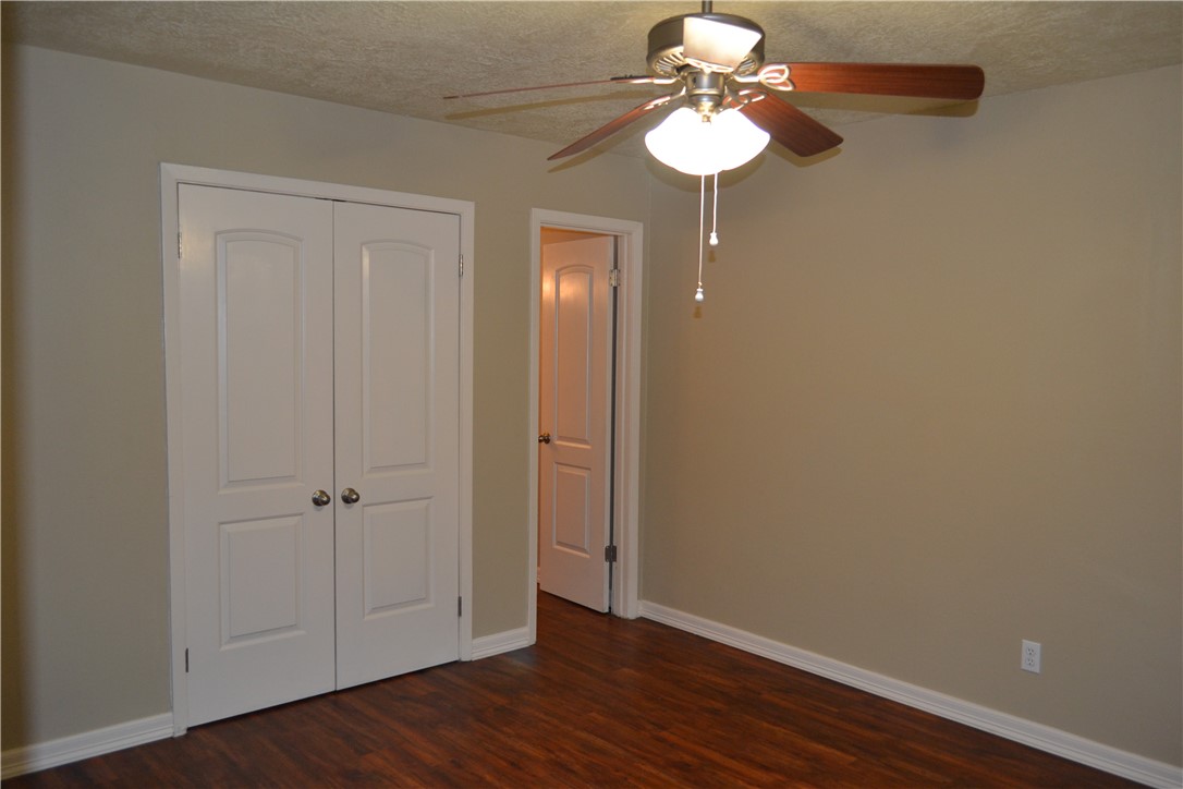 4212 Old College Road, Unit 7 Bryan, TX 77801 - Photo 9 of 19 Gallery Image 9