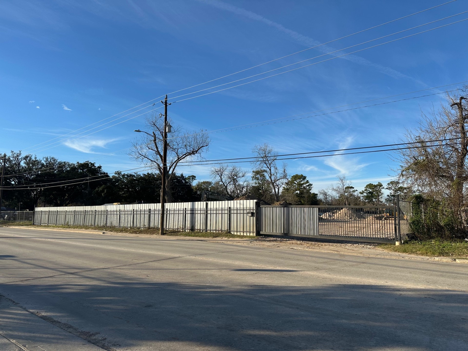 1714 West Little York Road Houston, TX 77088 - Photo 10 of 10 a view of a terrace