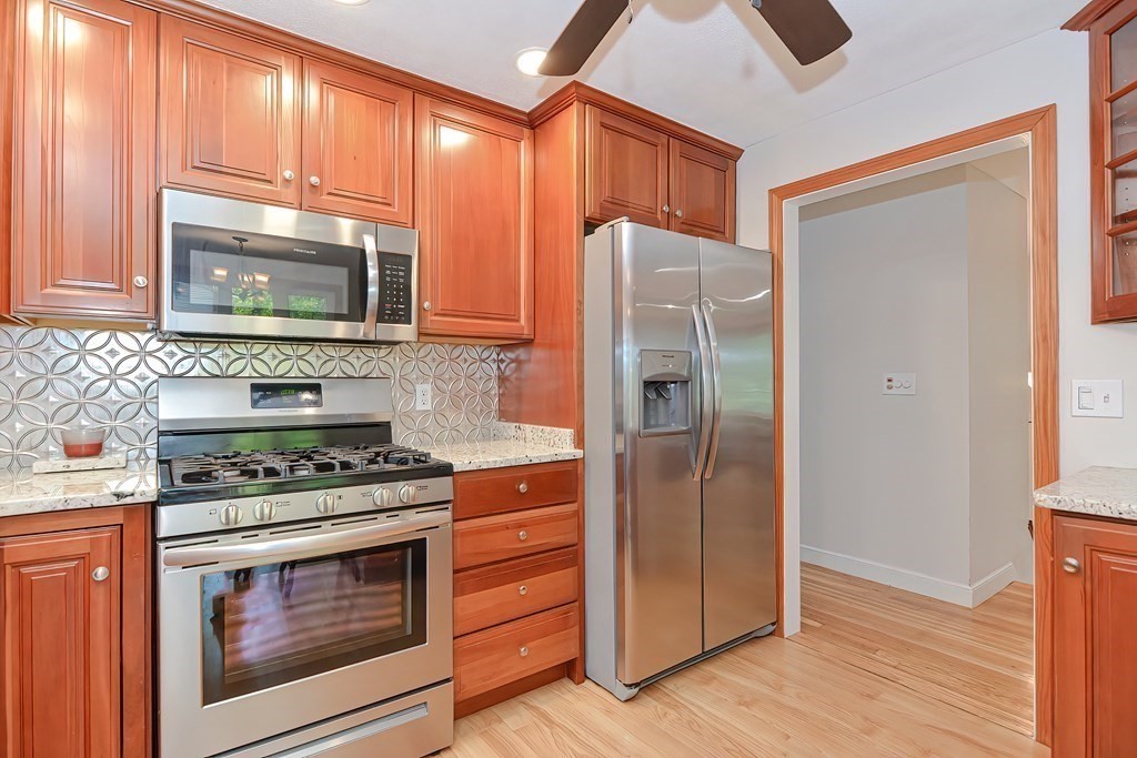 22 Kingsley Road Norton, MA 02766 - Photo 6 of 40 Gallery Image 6