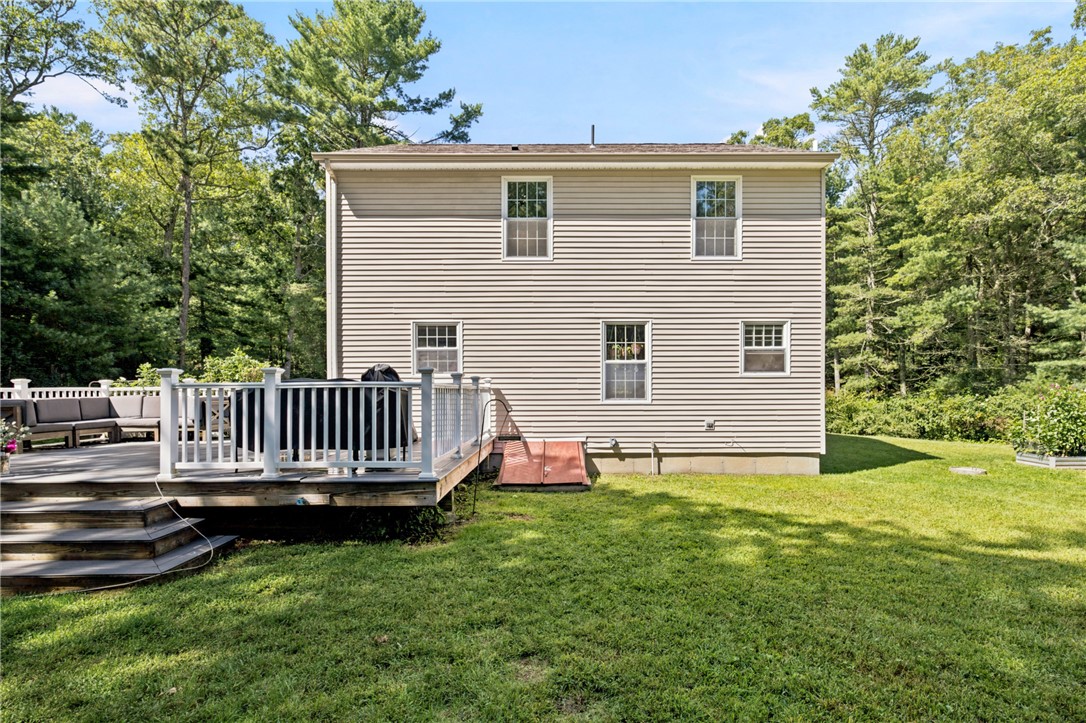 253 Old Coach Road Charlestown, RI 02813 - Photo 4 of 27 Gallery Image 4
